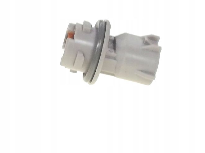 № 10 патрон под лампу W5W (W2,1x9,5d) (Toyota) (90075-60001)