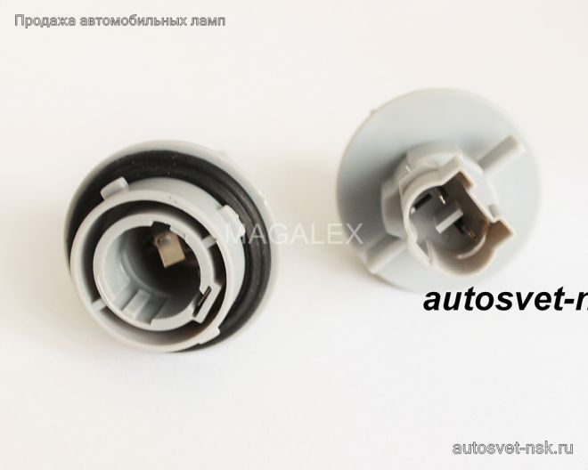 №24 патрон под лампу P21W (BA15s)