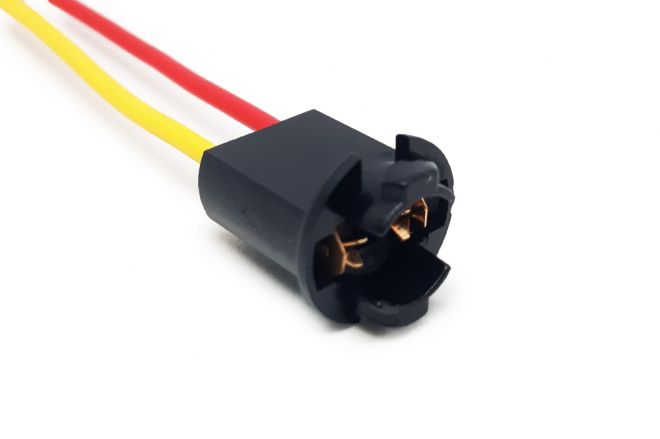 Патрон под б.ц. (W5W) с проводом (пластм.)